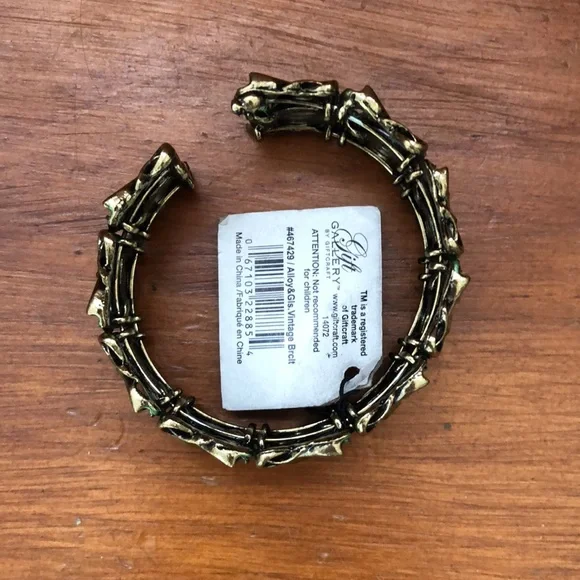 Cuff Bracelet - Picture 3 of 5